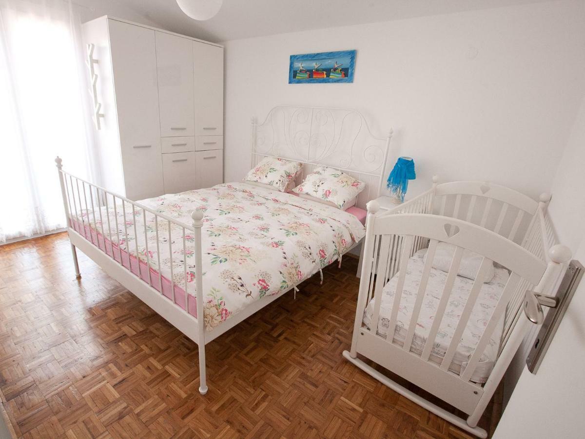 Apartments Marija Vir Eksteriør billede